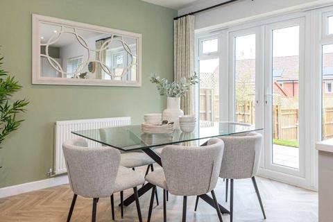 4 bedroom detached house for sale, Kempshott Hill, Kempshott, Basingstoke