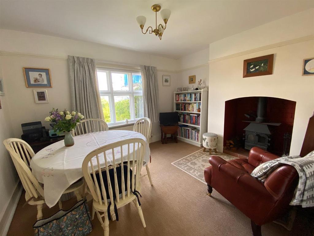 Dining Room.jpg