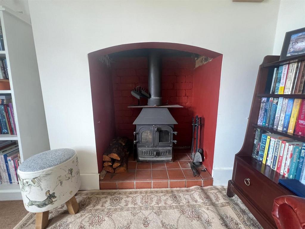 Log Burner.jpg