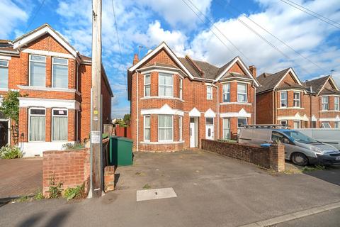 56 Arthur Road, Southampton, SO15 5DU