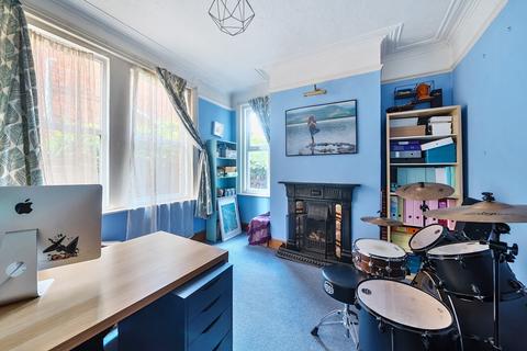 56 Arthur Road, Southampton, SO15 5DU