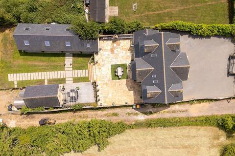 5 bedroom detached house for sale, Chequers Hill, Bedford MK44