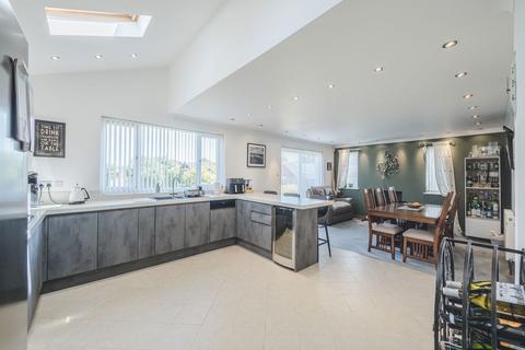 4 bedroom detached house for sale, Whitworth Road, Rodbourne Cheney, Swindon, SN25 3BJ