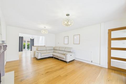 16 Millfields, Hucclecote, Gloucester, GL3 3NH