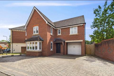 1 Fuchsia Grove, Shinfield, Reading, RG2 9ET