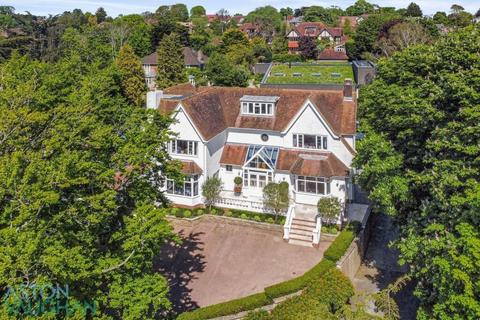 undefined, Tongdean Avenue, Hove BN3