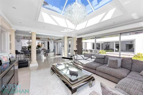 undefined, Tongdean Avenue, Hove BN3