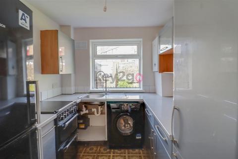 2 bedroom flat for sale, Fitzwalter Road, Sheffield, S2