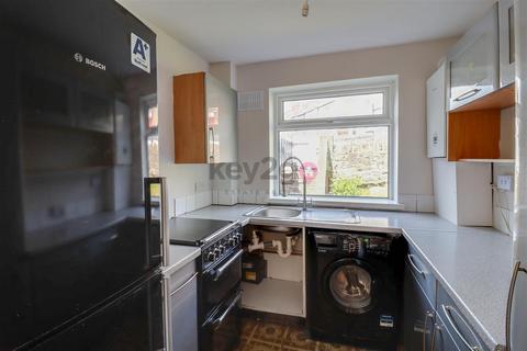 2 bedroom flat for sale, Fitzwalter Road, Sheffield, S2