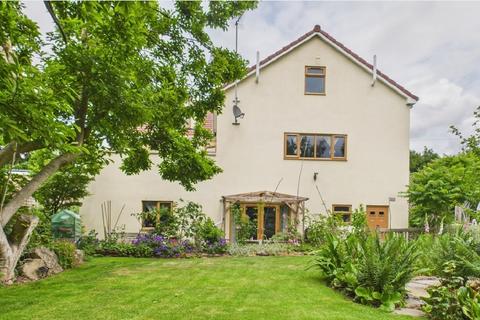 5 bedroom detached house for sale, Hertford Road, Hoddesdon EN11