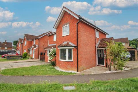 2 bedroom semi-detached house for sale, Burnley Close, Watford, WD19