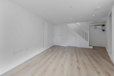 undefined, Finchley Road, London NW3