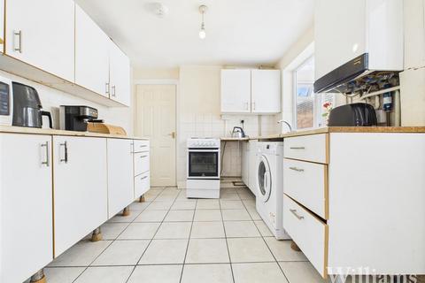 3 bedroom semi-detached house for sale, Bierton Road, Aylesbury HP20