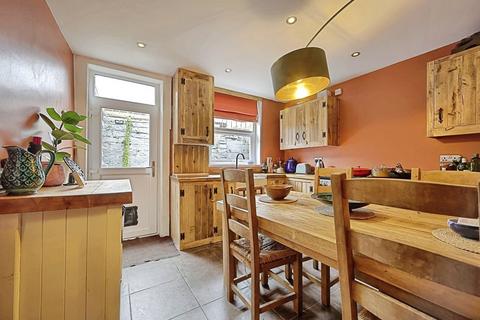 3 bedroom terraced house for sale, Paris Road, Holmfirth HD9