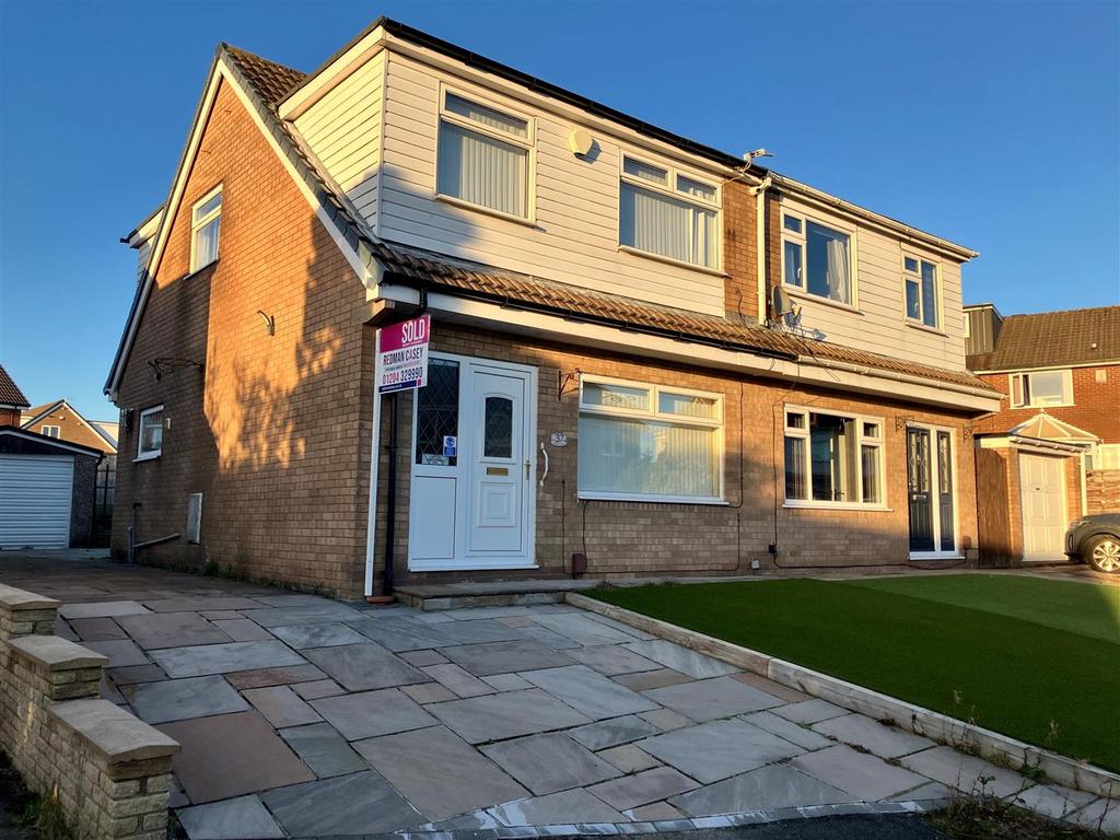 37 eskdale - sold.jpg