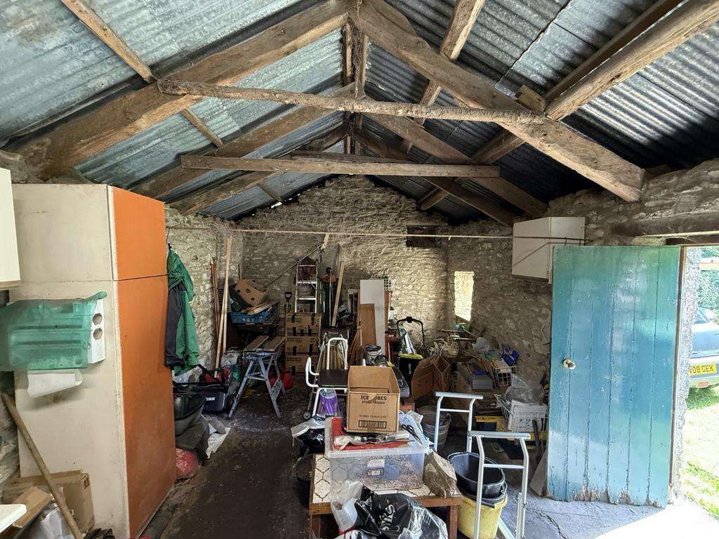 Inter Connecting Barn