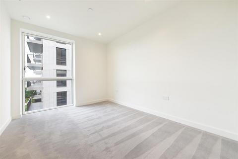 3 bedroom flat for sale, Henshaw Parade, The Hyde, London