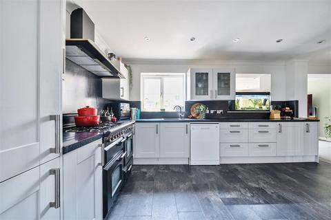 undefined, Honeysuckle Close, Calne