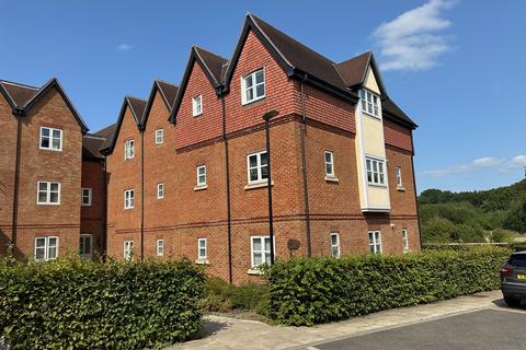 2 bedroom flat for sale, Ferard Corner, Warfield RG42