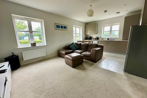 2 bedroom flat for sale, Ferard Corner, Warfield RG42