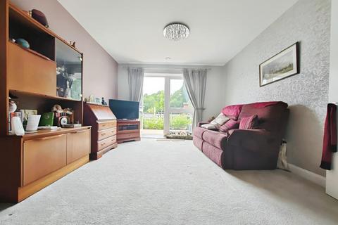 undefined, London Road, Bagshot
