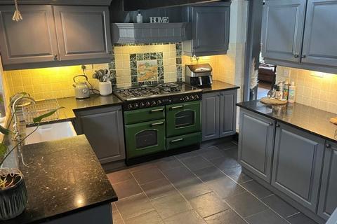 3 bedroom semi-detached house for sale, High Street, Hook, Goole