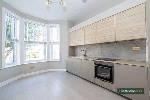 2 bedroom flat for sale, Hetley Road, Shepherds Bush, W12