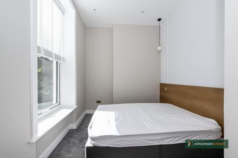 2 bedroom flat for sale, Hetley Road, Shepherds Bush, W12