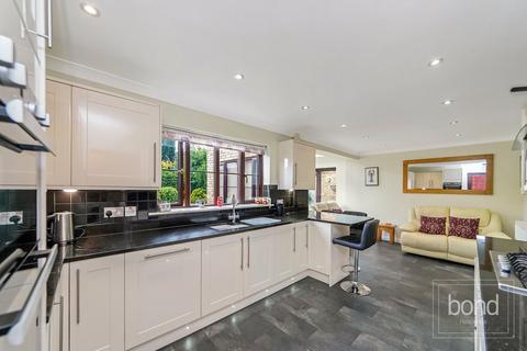 65 Beachs Drive, Chelmsford, CM1 2NJ