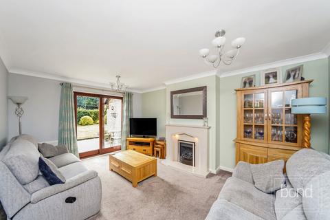 65 Beachs Drive, Chelmsford, CM1 2NJ