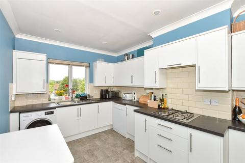 2 bedroom flat for sale, Laurel House, Haywards Heath RH16