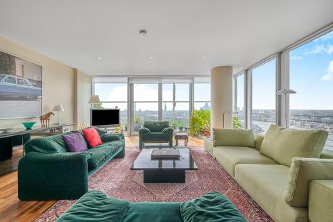 Landmark West Tower, 22 Marsh Wall, London