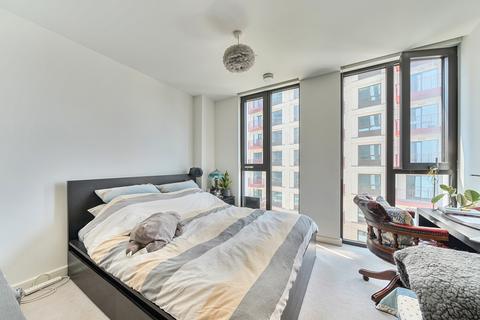 1 bedroom apartment for sale, Barge Walk, London