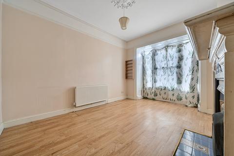 2 bedroom apartment for sale, Amblecote Road, London