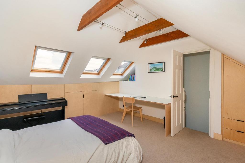 0 W5 AMR - Loft Bedroom A.jpg