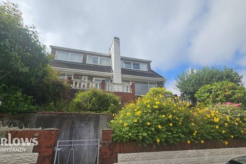 2 Hillcrest Drive, Porth, CF39 9HU