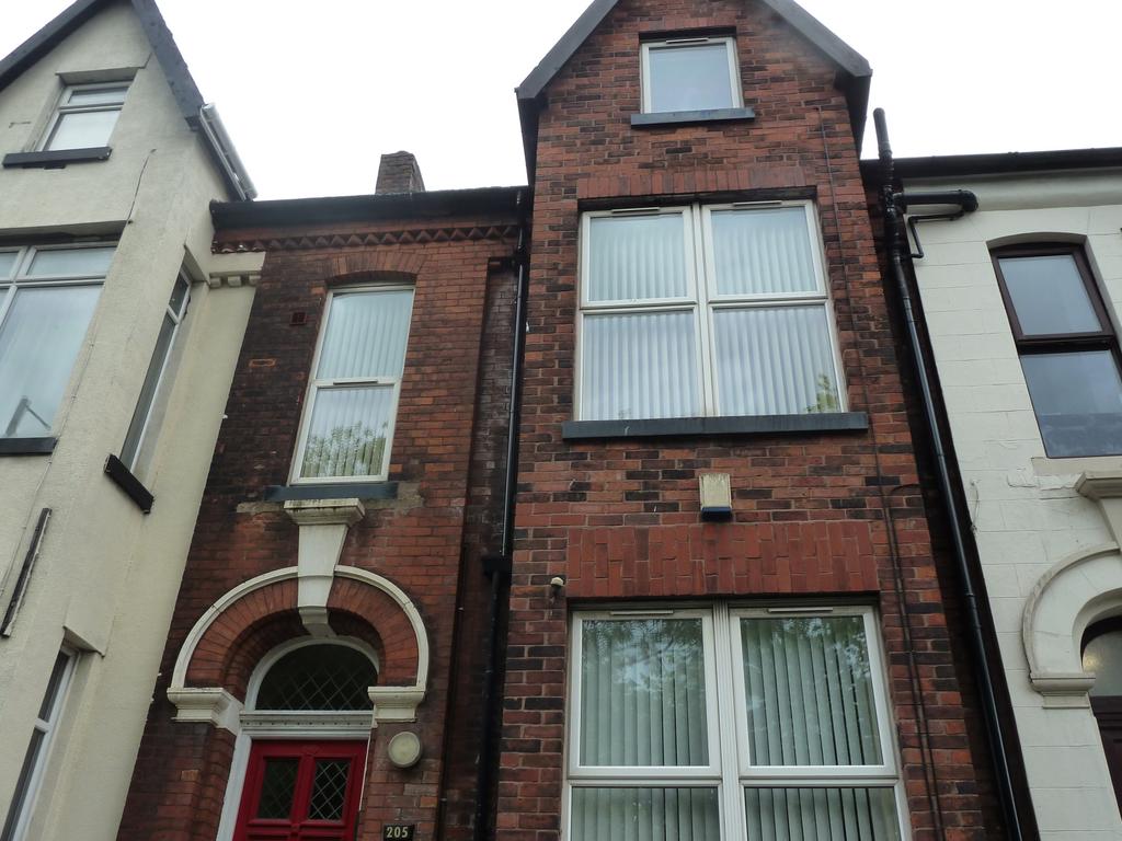 1st Floor Flat
