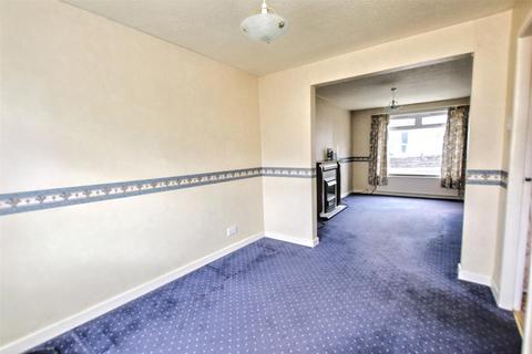 7 Andrew Place, Carluke, ML8 5UD