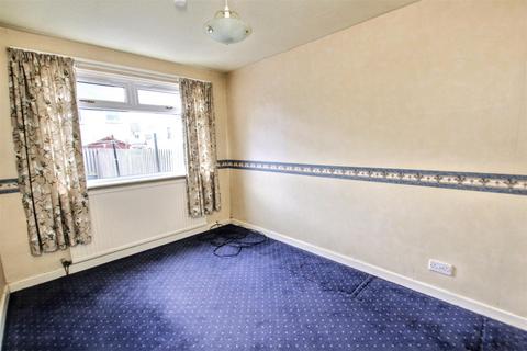 7 Andrew Place, Carluke, ML8 5UD
