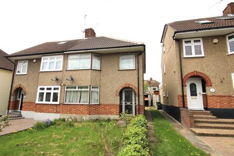 3 bedroom semi-detached house for sale, Kingfisher Road, Upminster RM14