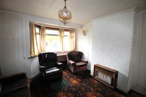 3 bedroom semi-detached house for sale, Kingfisher Road, Upminster RM14