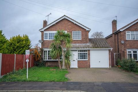 Gainsborough Crescent, Hillmorton, Rugby, CV21