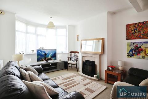 3 bedroom terraced house to rent, Crossway Road, Coventry