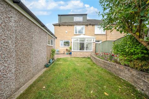 64 Carr Manor Drive, Leeds, LS17 5AU