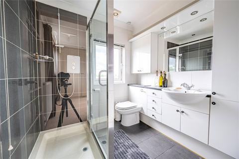 64 Carr Manor Drive, Leeds, LS17 5AU