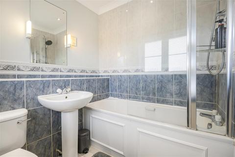 5 bedroom semi-detached house for sale, Carpenters Close, Barnet EN5