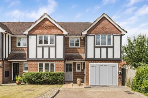 5 bedroom semi-detached house for sale, Carpenters Close, Barnet EN5