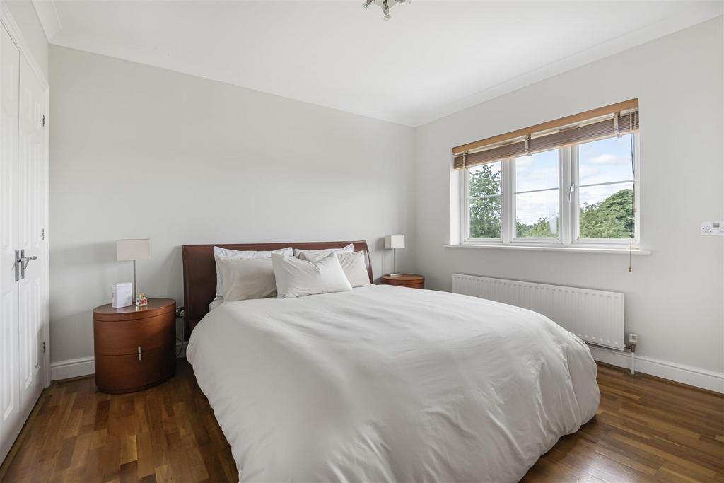 Bedroom.JPG
