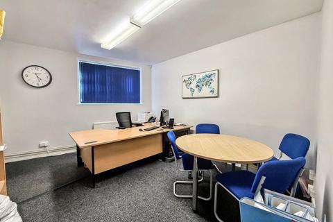 undefined, Lower Green Road, Tunbridge Wells, TN4 8TW