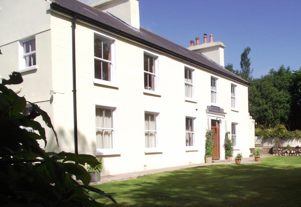 Ashbourne House and motorhome 021.jpg